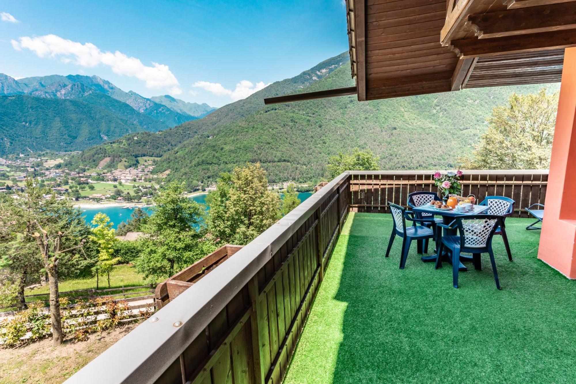 Le Terrazze Sul Lago - Ledro House Пьеве-ди-Ледро Номер фото