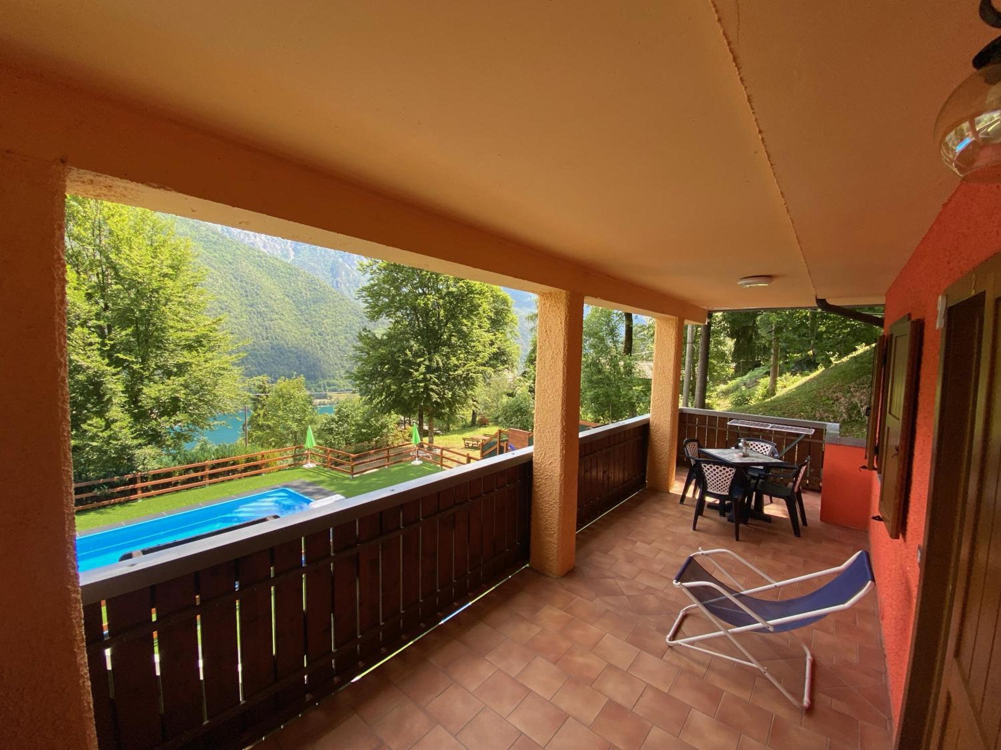Le Terrazze Sul Lago - Ledro House Пьеве-ди-Ледро Номер фото